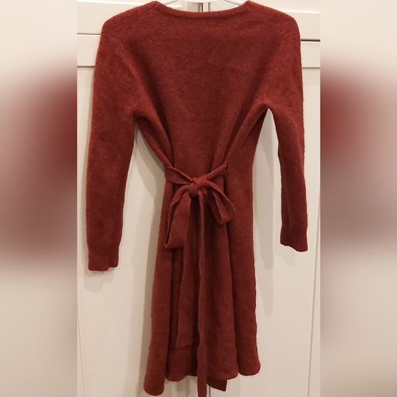 Baby Yak Italian plush knit wrap dress - Picture 3 of 4